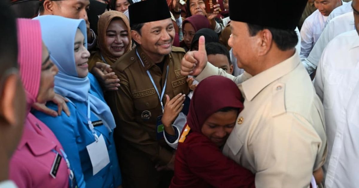 Prabowo Resmikan 166 Sekolah Rakyat: Langkah Berani Putus Rantai Kemiskinan