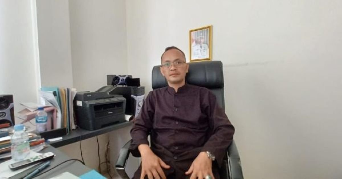 Deden (Sekretaris Kecamatan Malangbong).