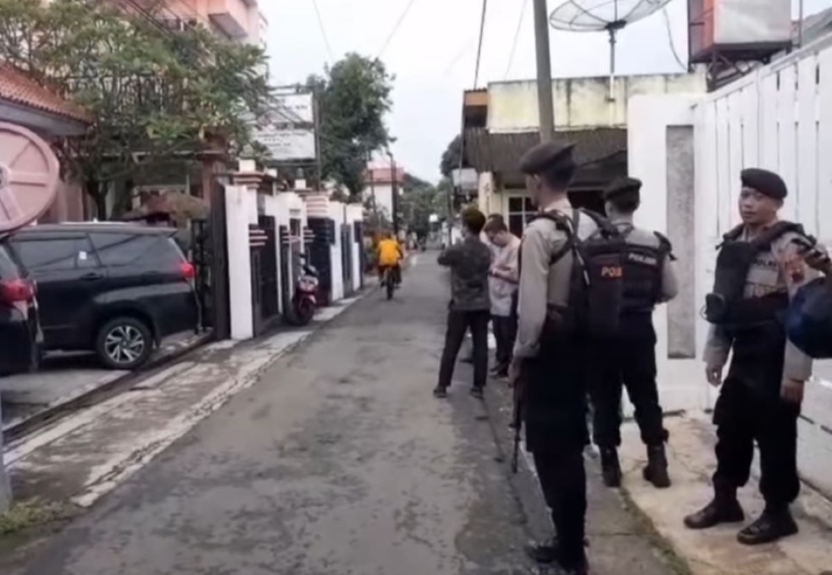 Skandal Korupsi Sudewo: KPK Sasar Kediaman Kepala DPU Pati Riyoso