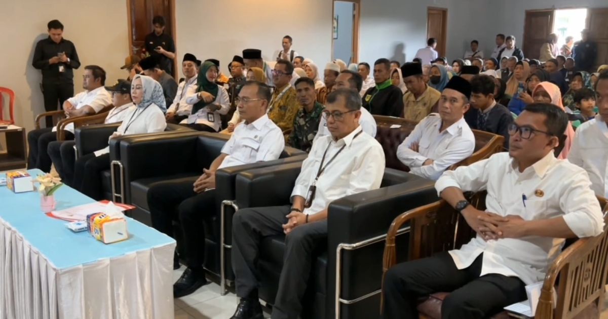 BP Taskin melalui program SiTaskin menyapa warga Desa Sukawangi, Kecamatan Sukamakmur, Kabupaten Bogor, Rabu (4/3). Wakil Kepala BP Taskin, Iwan Sumule.