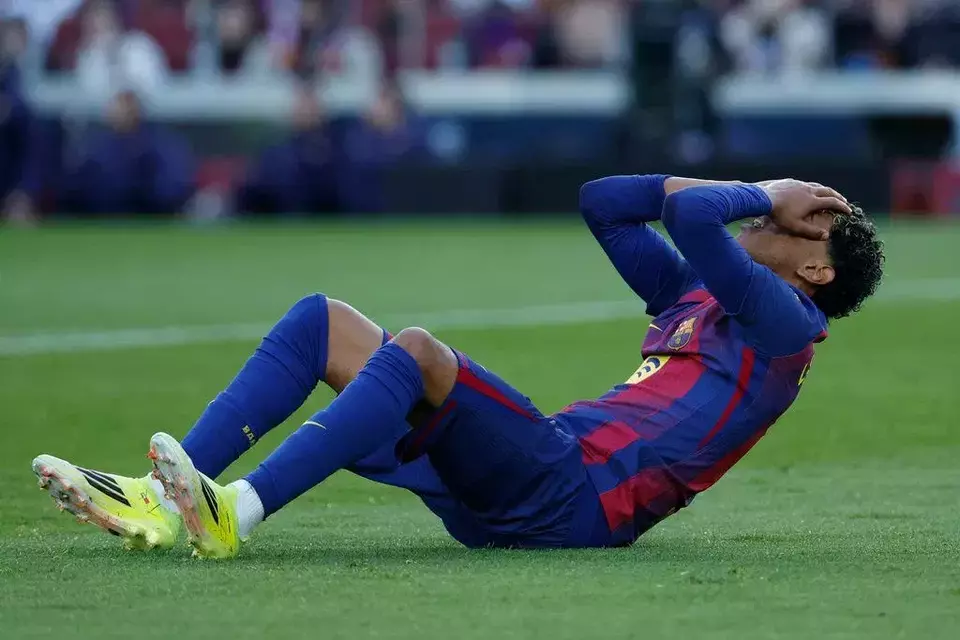 Obsesi Menurunkan Talenta Muda ke Lapangan Hijau: Ancaman Tersembunyi di Balik Kilau Performa Instan