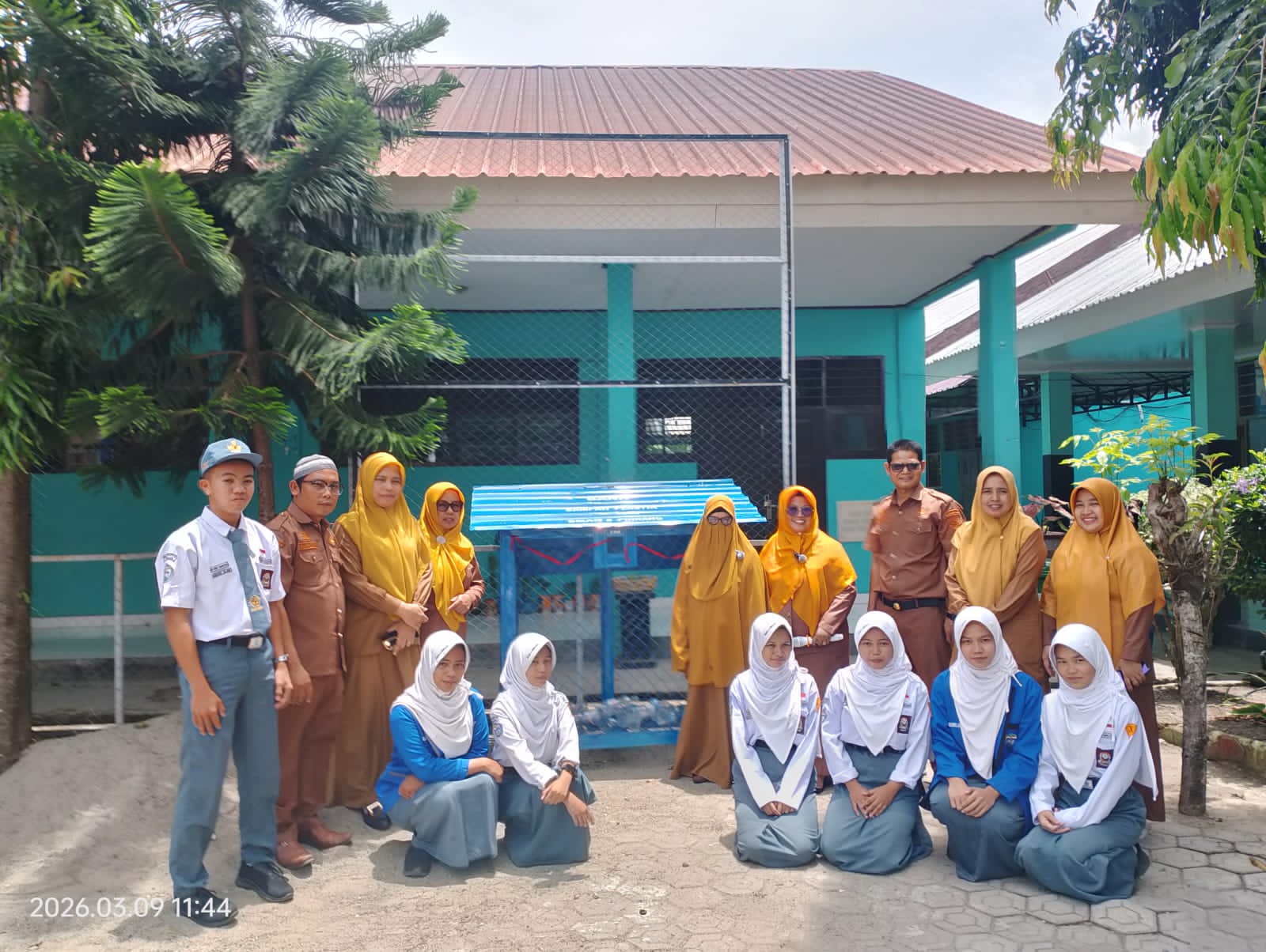 Inisiasi Hijau di Pinrang: SMAN 8 Resmikan Bank Sampah Plastik, Dorong Tanggung Jawab Lingkungan Siswa
