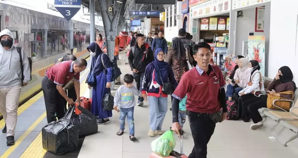 Separuh Lebih Kursi Kereta Lebaran 2026 Jakarta Terisi, KAI Daop 1 Pantau Tren Pemesanan