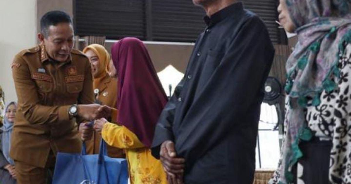 Momentum Ramadan, 165 Keluarga Prasejahtera di Ciptomulyo Malang Meringankan Beban Ekonomi Lewat Bantuan Sembako