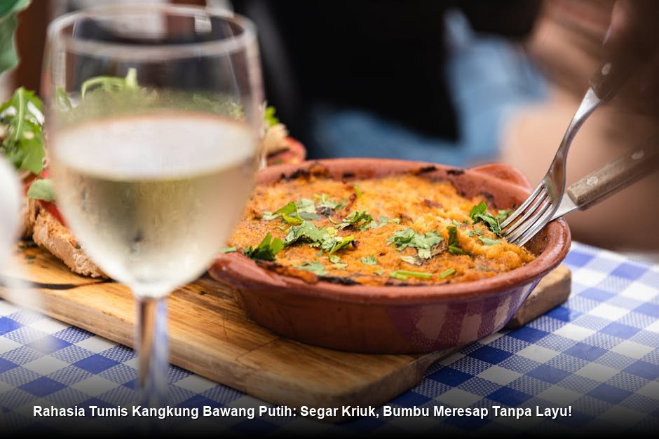 Rahasia Tumis Kangkung Bawang Putih: Segar Kriuk, Bumbu Meresap Tanpa Layu!